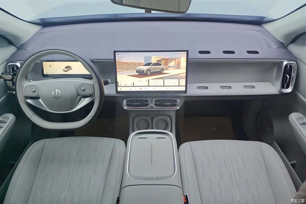 Leapmotor B10, 2025 12
