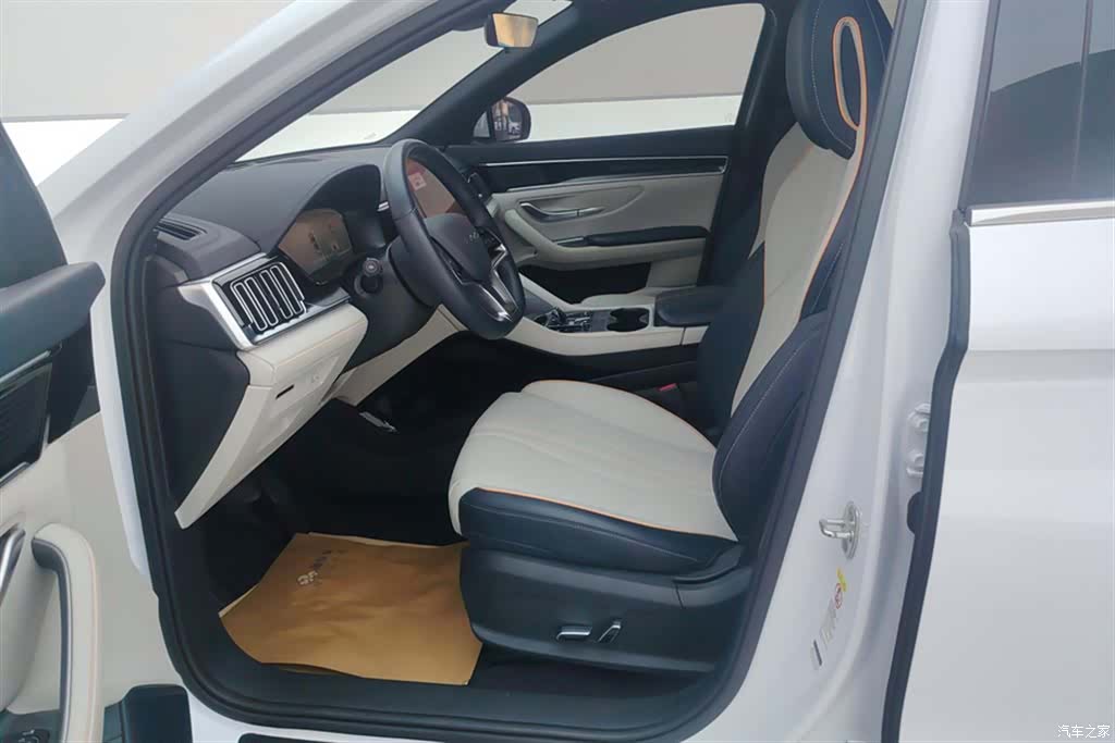 BYD Song, 2023 9