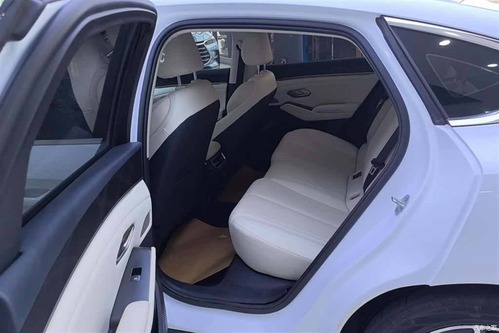 BYD Qin, 2024 11