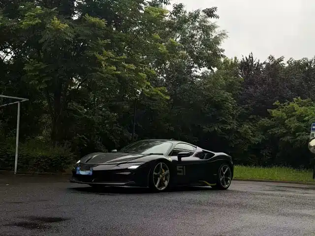 Ferrari SF90 2021 — купить из Китая под заказ
