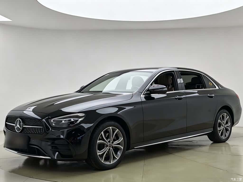 Mercedes-Benz E-Class, 2023 2
