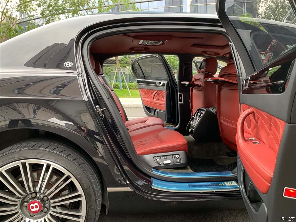 Bentley Flying Spur, 2013 14