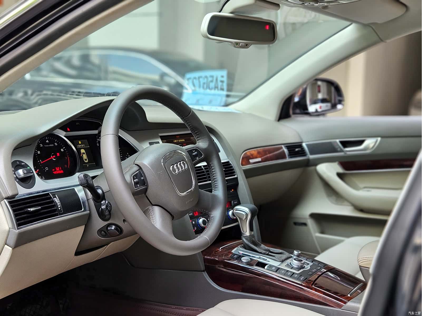 Audi A6L, 2011 7