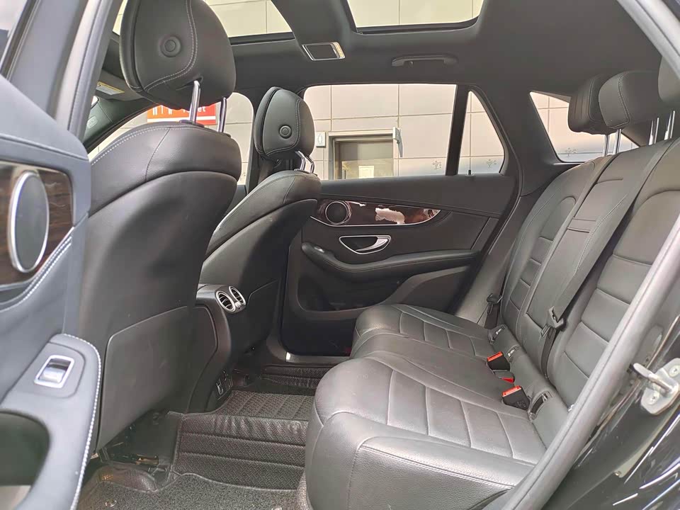 Mercedes-Benz GLC Mercedes-Benz GLC