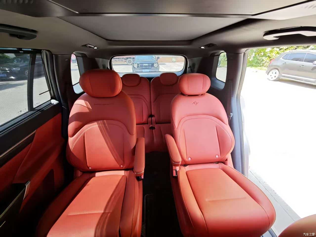 DongFeng eπ008, 2024 9