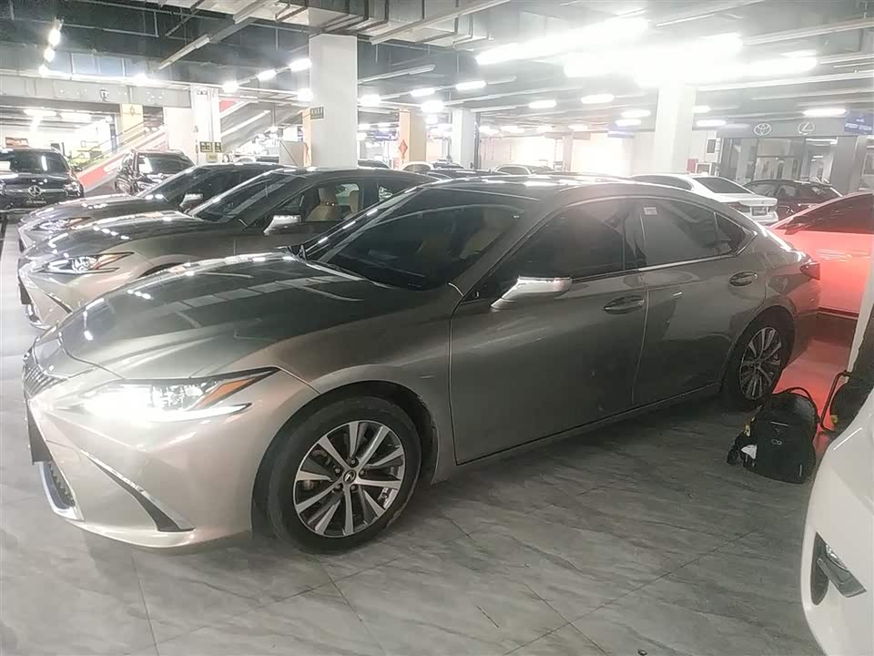 Lexus ES Lexus ES