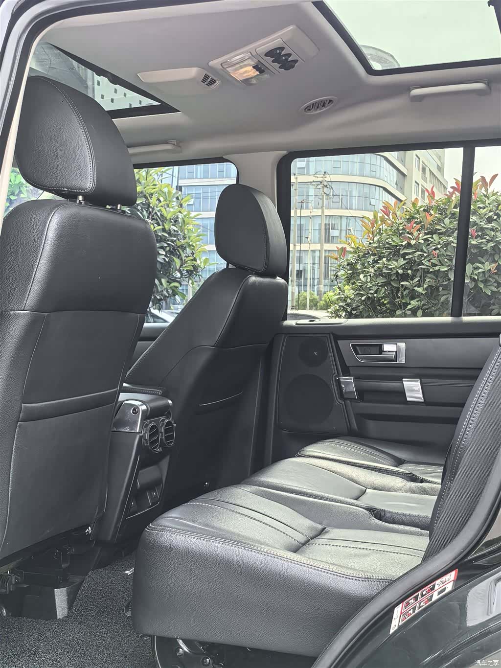 Land Rover Discovery, 2015 4