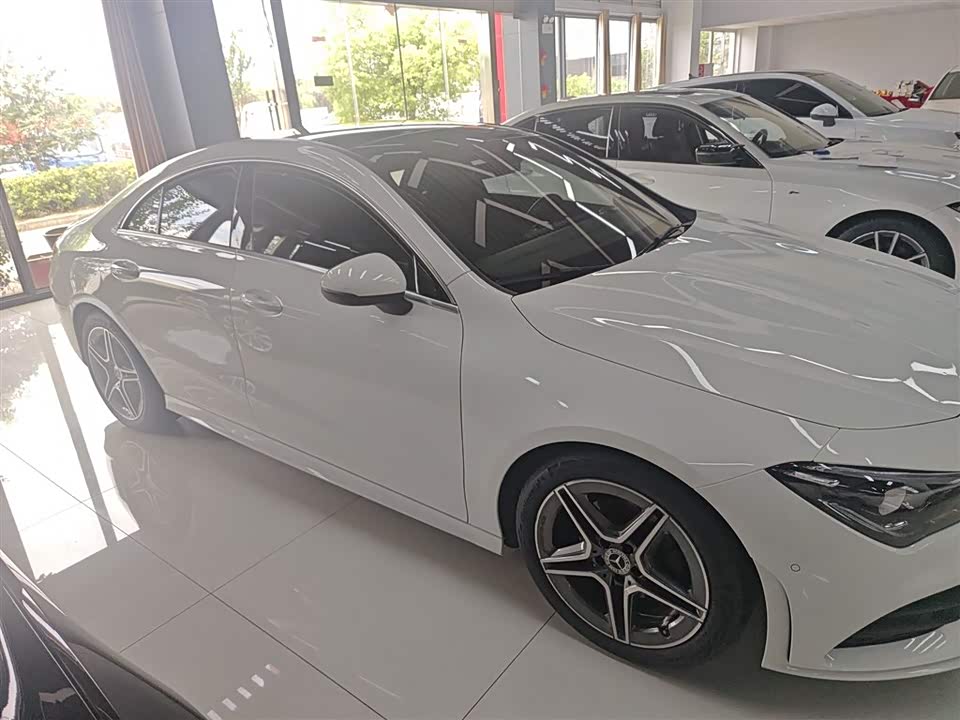 Mercedes-Benz CLA