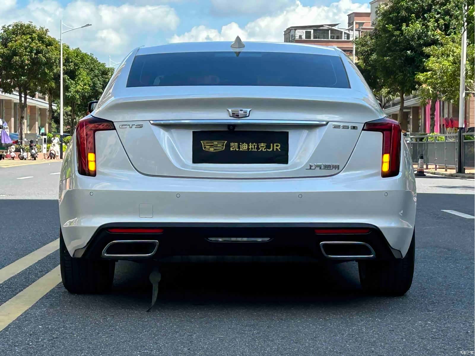 Cadillac CT5, 2023 все фото