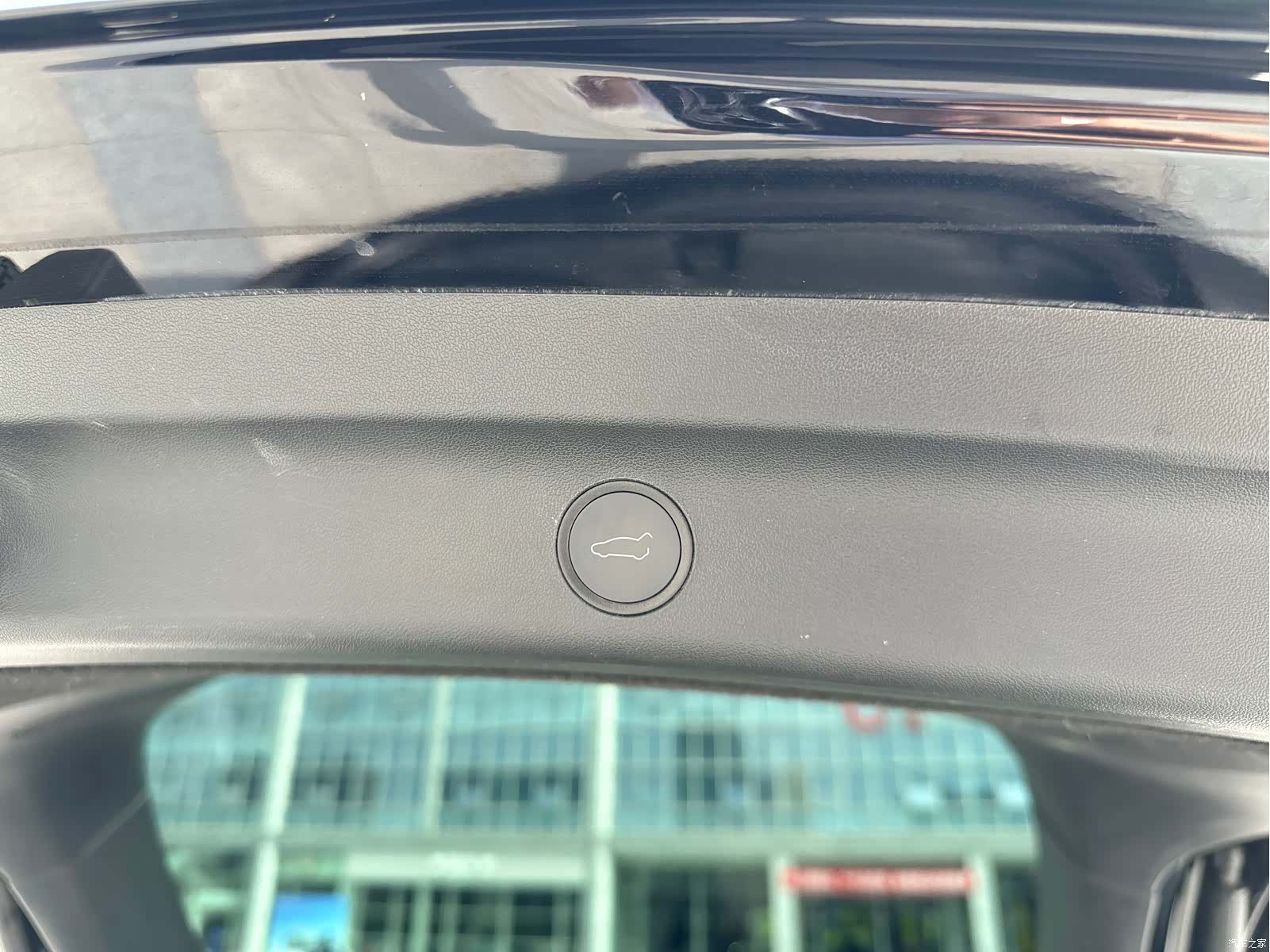 Tesla Model Y, 2022 11