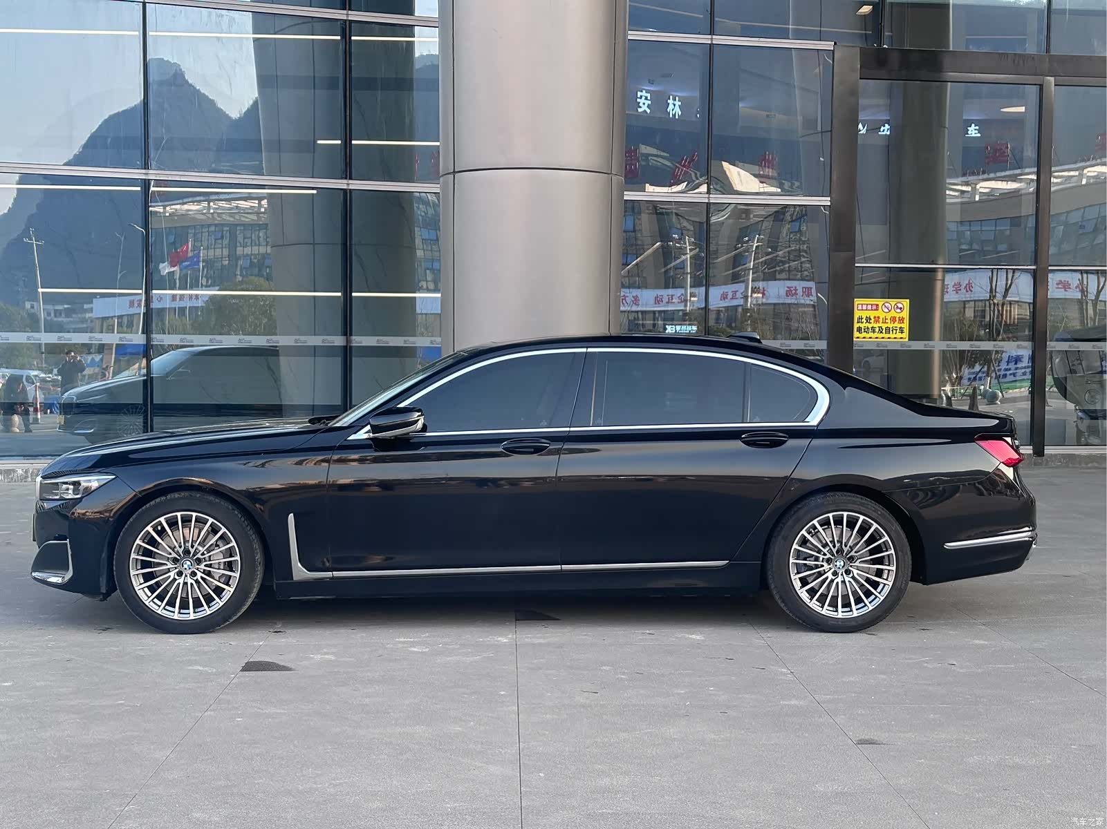 BMW 7 Series, 2019 4