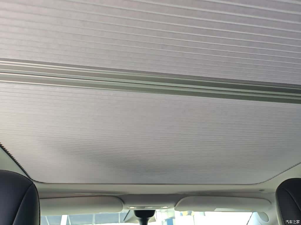 Tesla Model Y, 2022 18