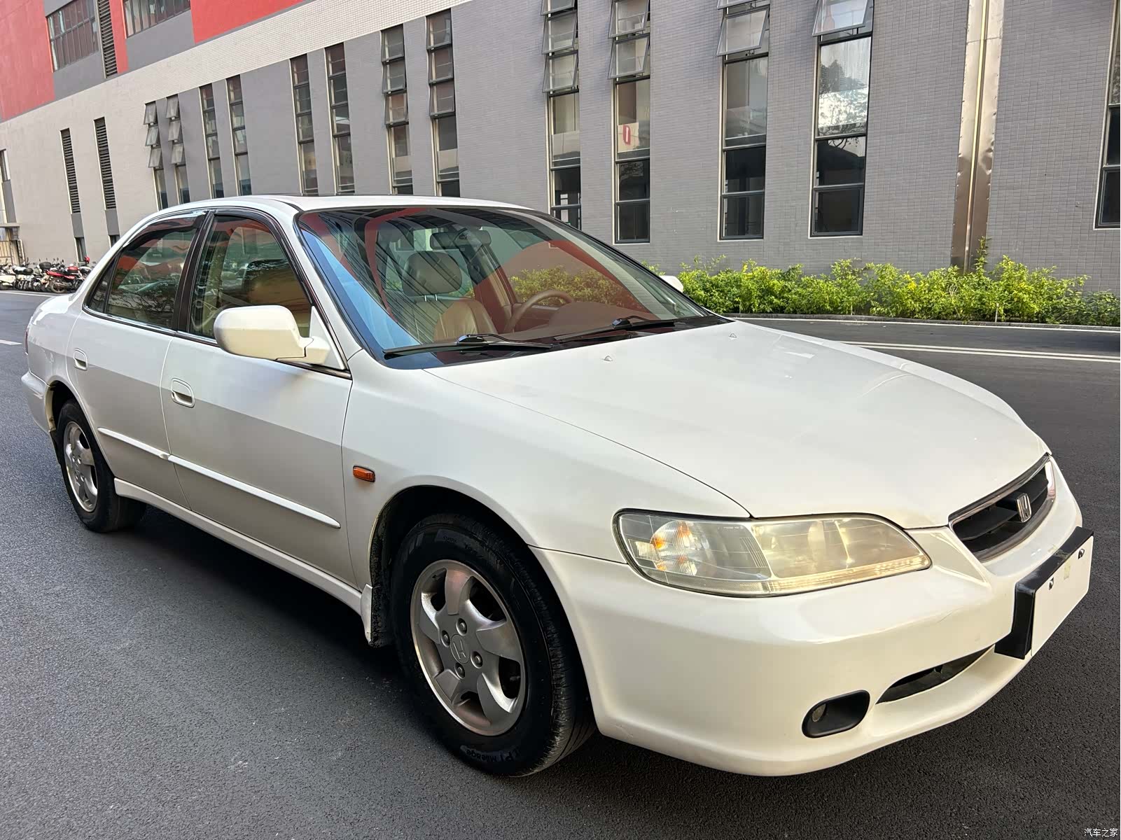 Honda Accord, 2001 3