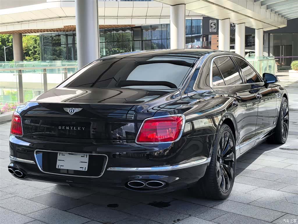 Bentley Flying Spur, 2022 7