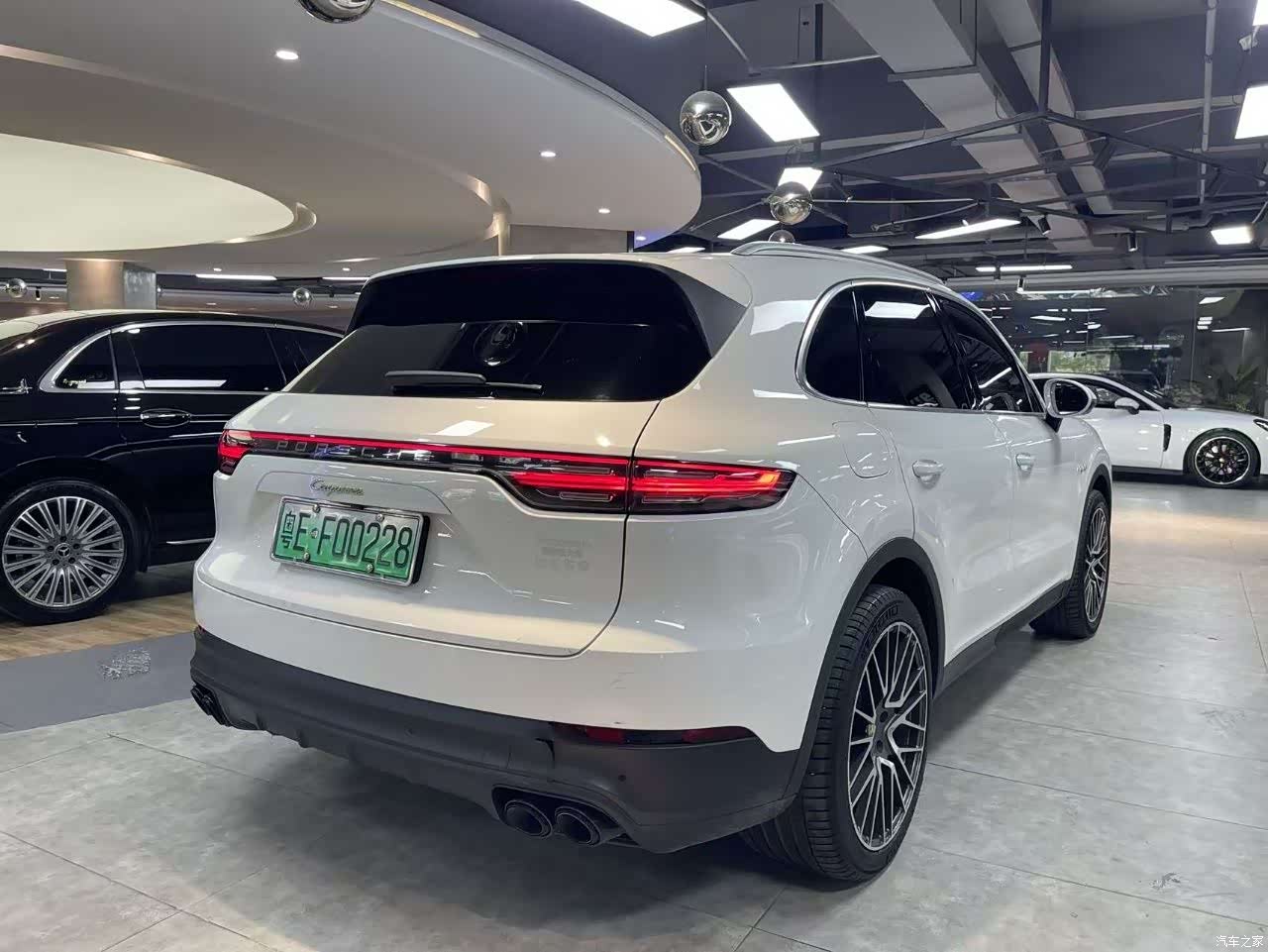 Porsche Cayenne, 2021 все фото