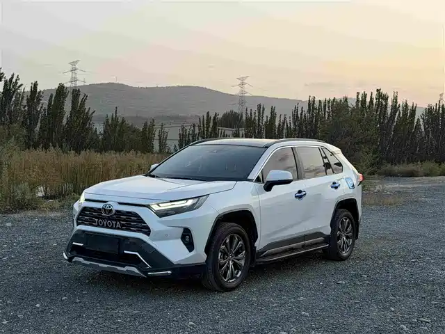 Toyota RAV4 2025 — купить из Китая под заказ