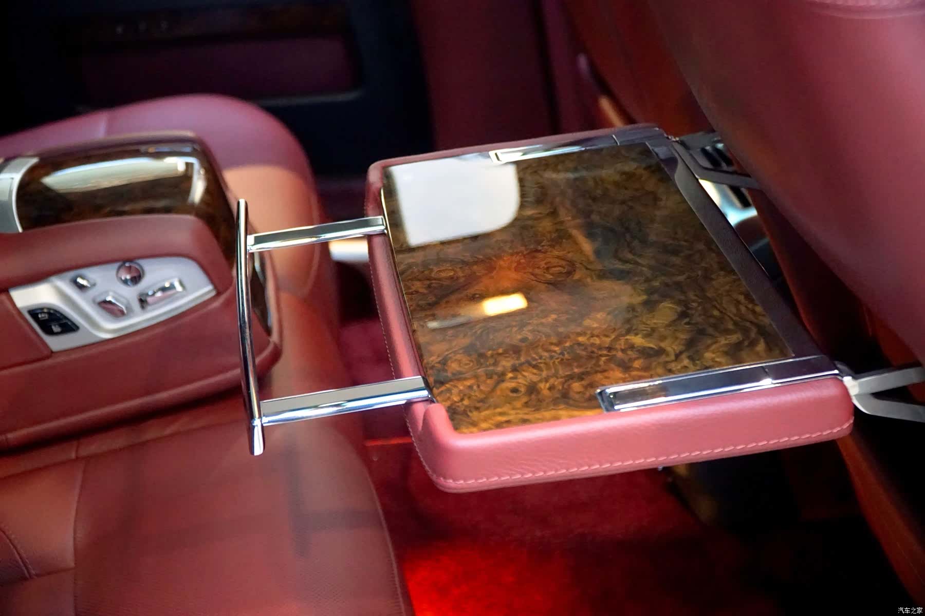 Rolls-Royce Ghost, 2011 16