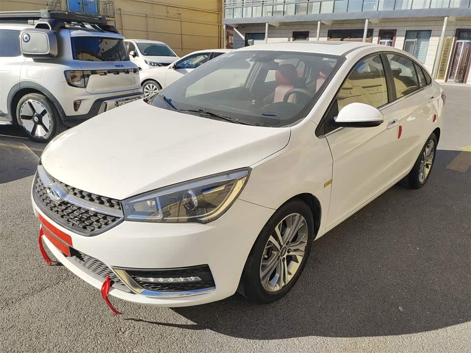 Chery Arrizo 5