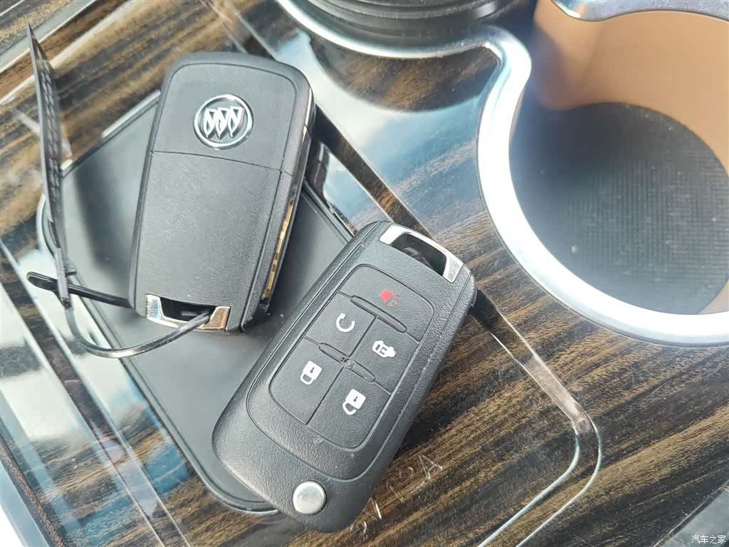 Buick GL8, 2019 9