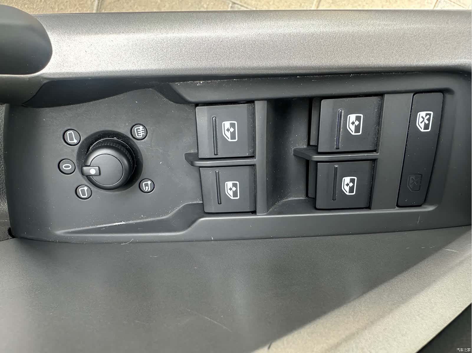 Audi Q3, 2022 11