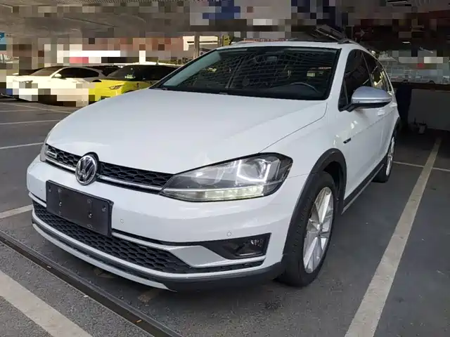 Volkswagen Golf 2020 — купить из Китая под заказ