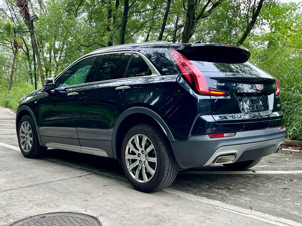 Cadillac XT4
