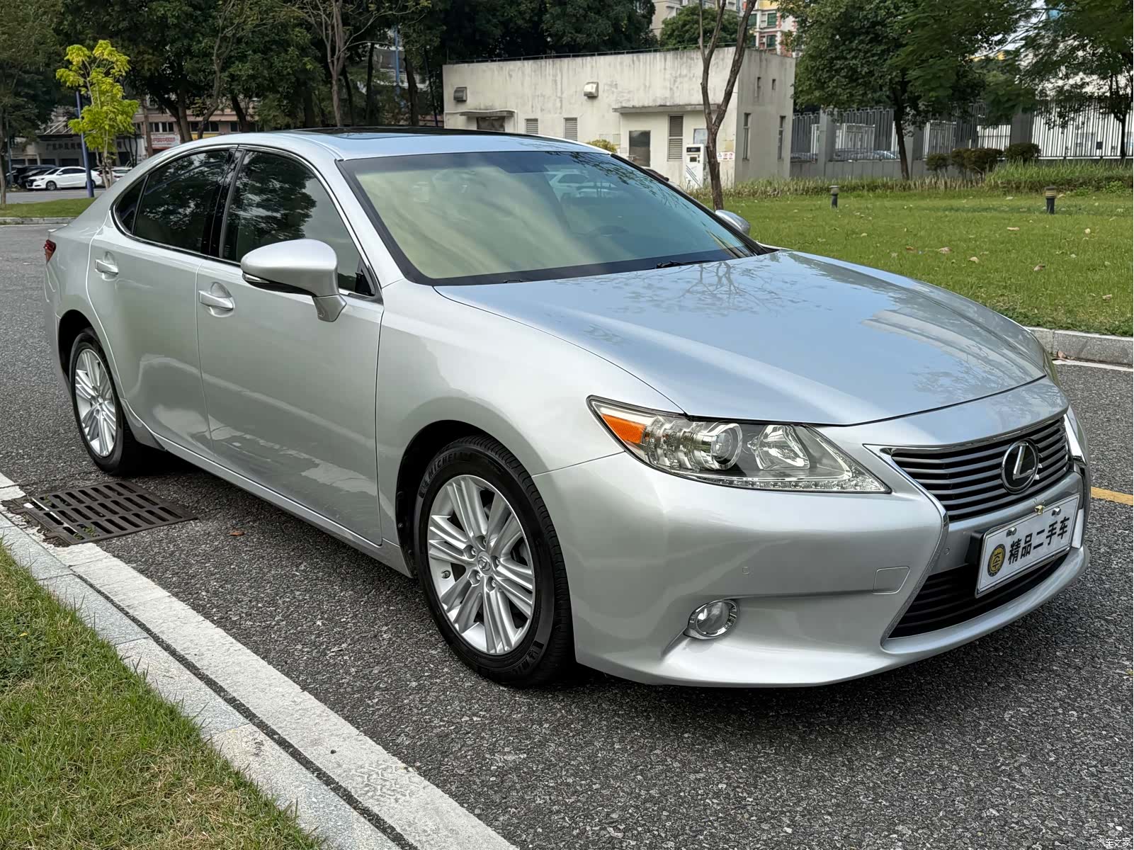 Lexus ES, 2014 3