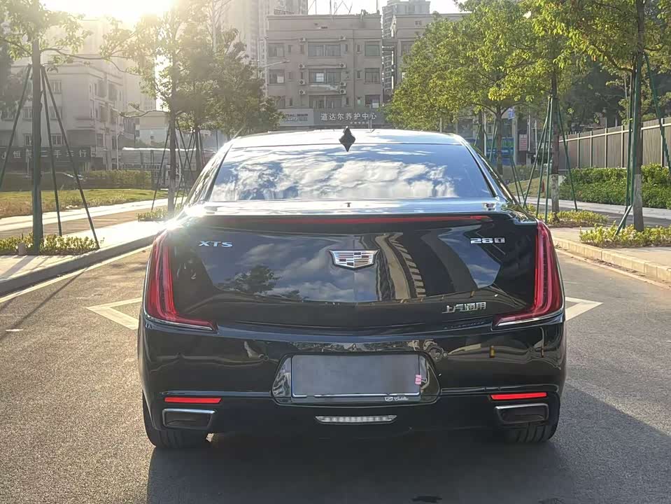 Cadillac XTS