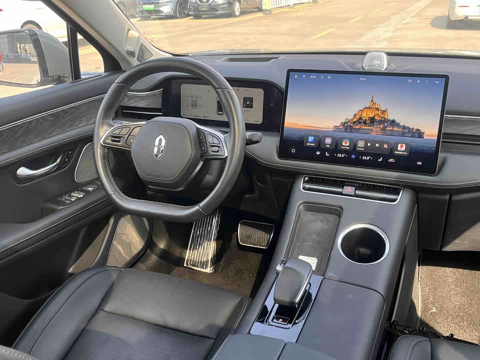 AITO Ask the world M5