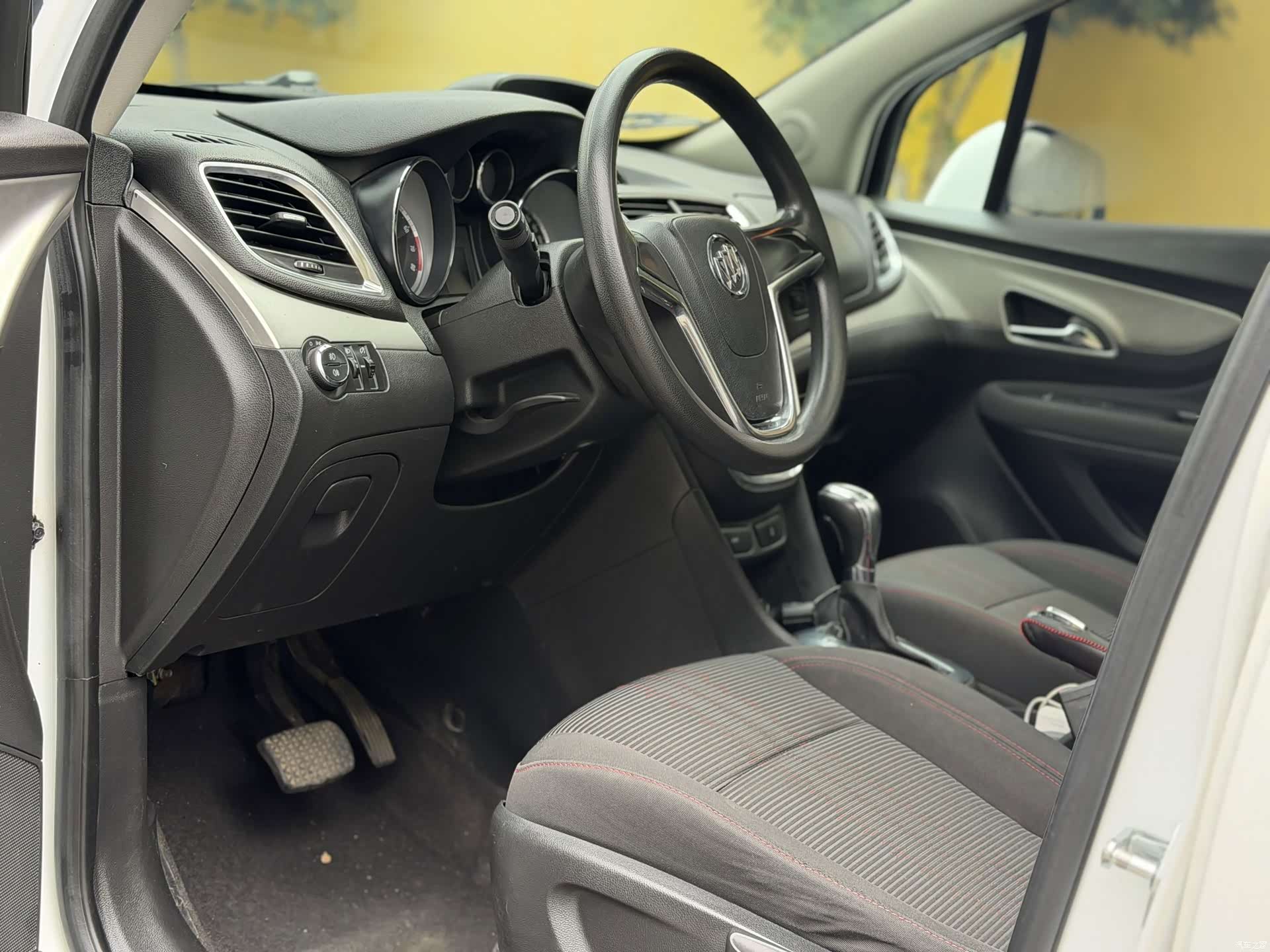 Buick Encore, 2015 3