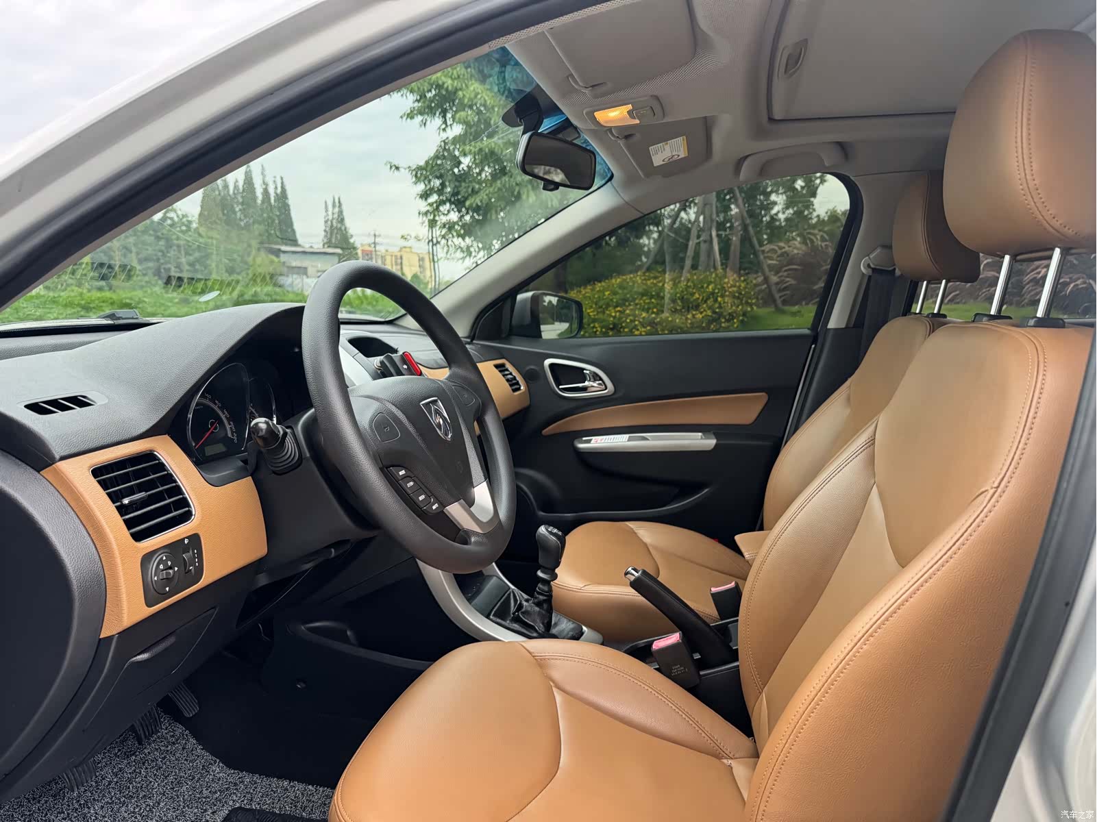 Wuling 630, 2014 9