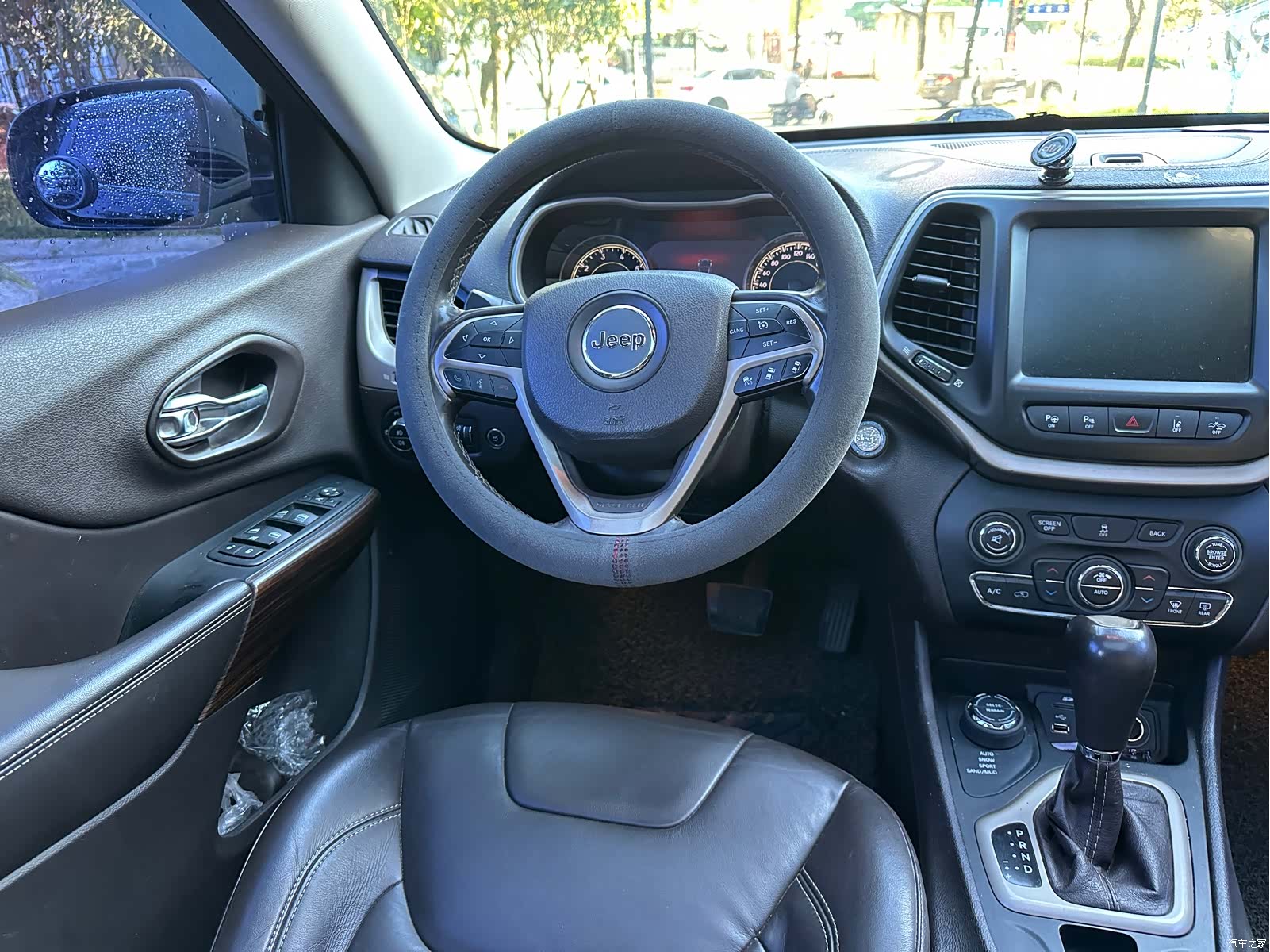 Jeep Cherokee, 2014 12