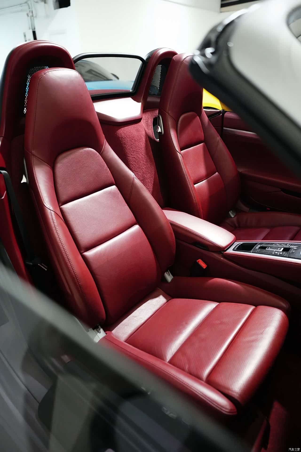 Porsche Boxster, 2018 9