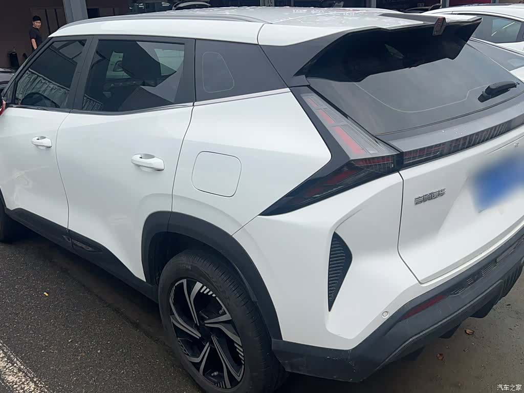 Geely Boyue, 2025 12