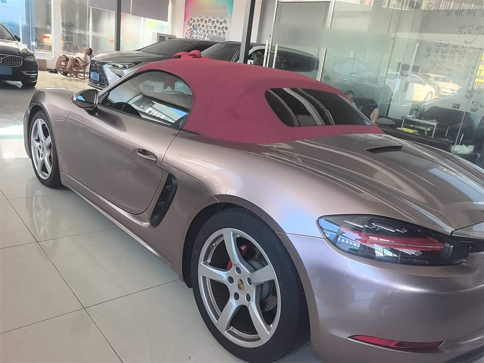 Porsche 718