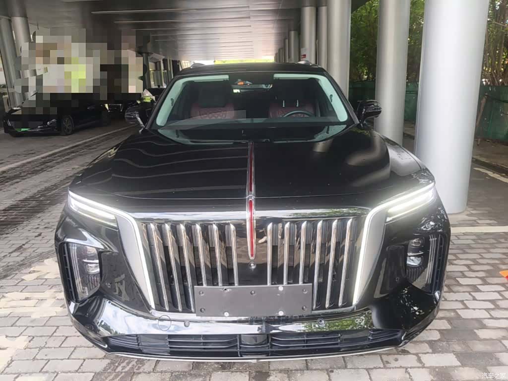 Hongqi E-HS9, 2023 3