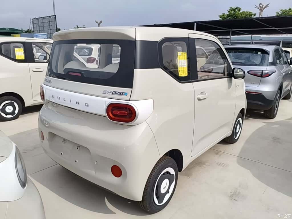 Wuling MINIEV, 2026 7