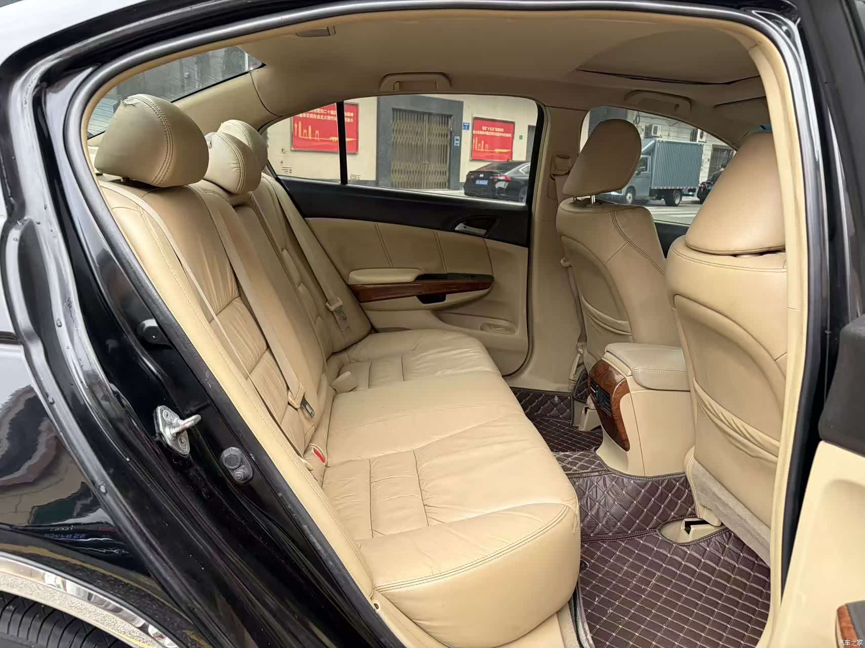 Honda Accord, 2012 11