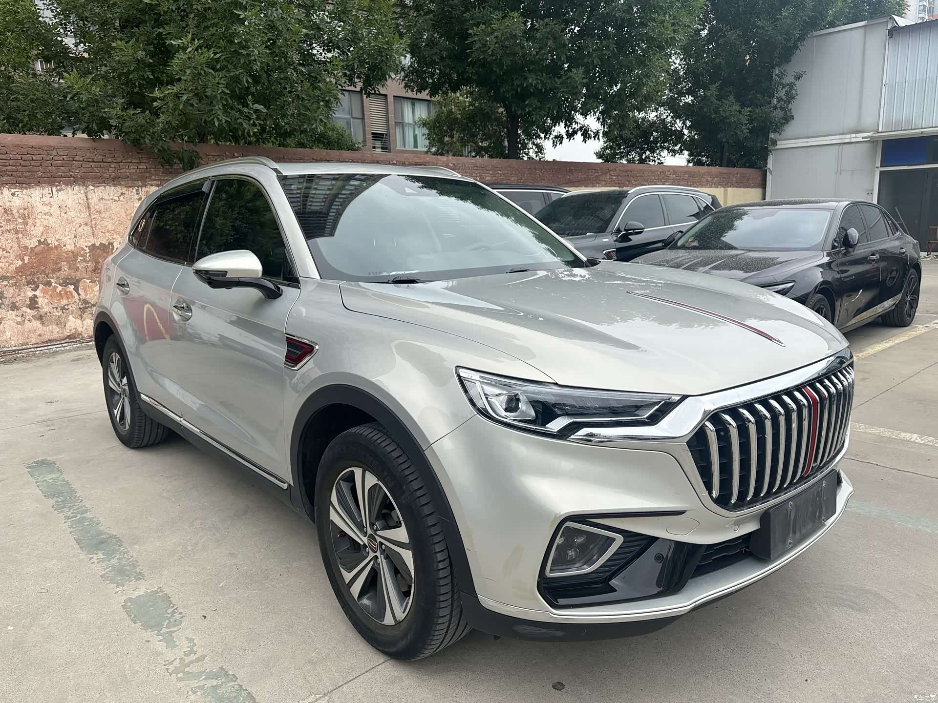 Hongqi HS5, 2021 3