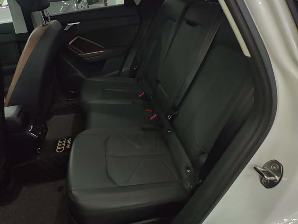 Audi Q3, 2021 17