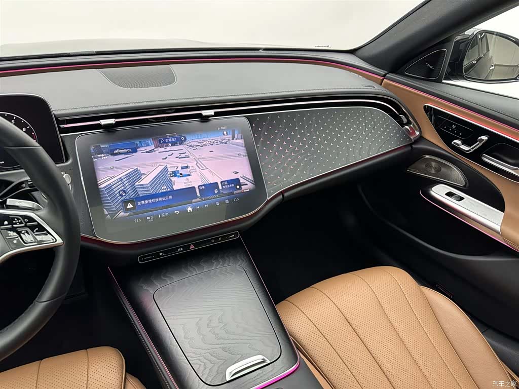 Mercedes-Benz E-Class, 2025 14