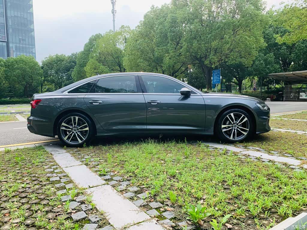 Audi A6L, 2020 все фото