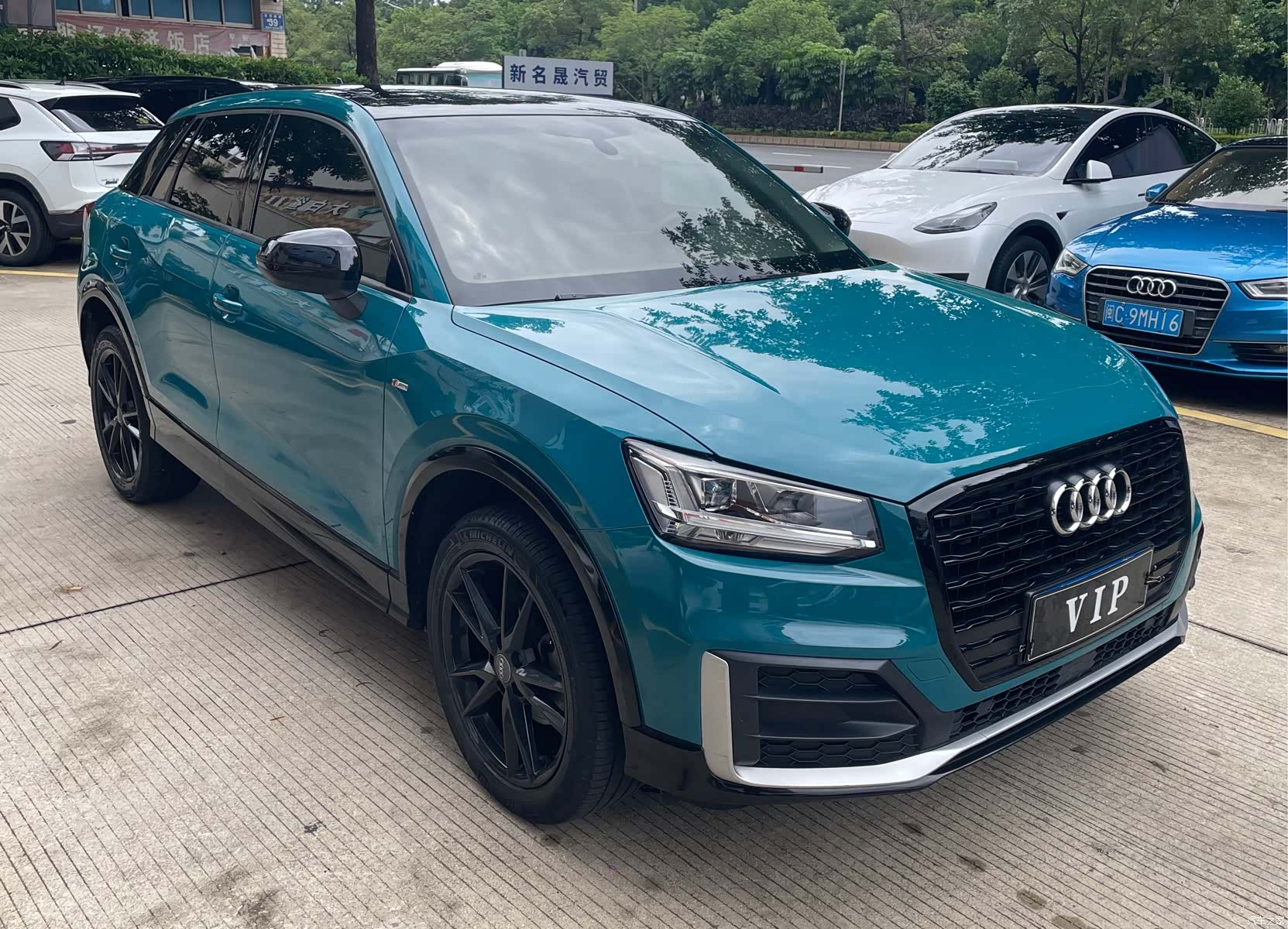 Audi Q2L, 2019 3
