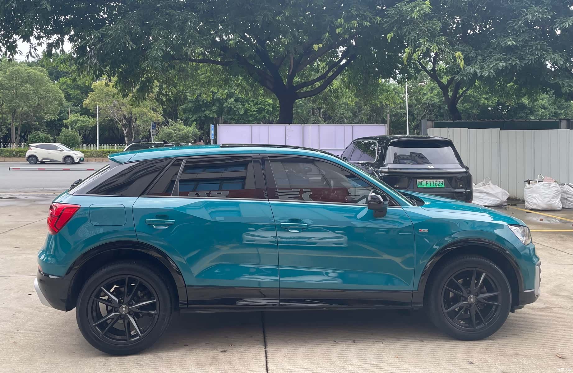 Audi Q2L, 2019 все фото