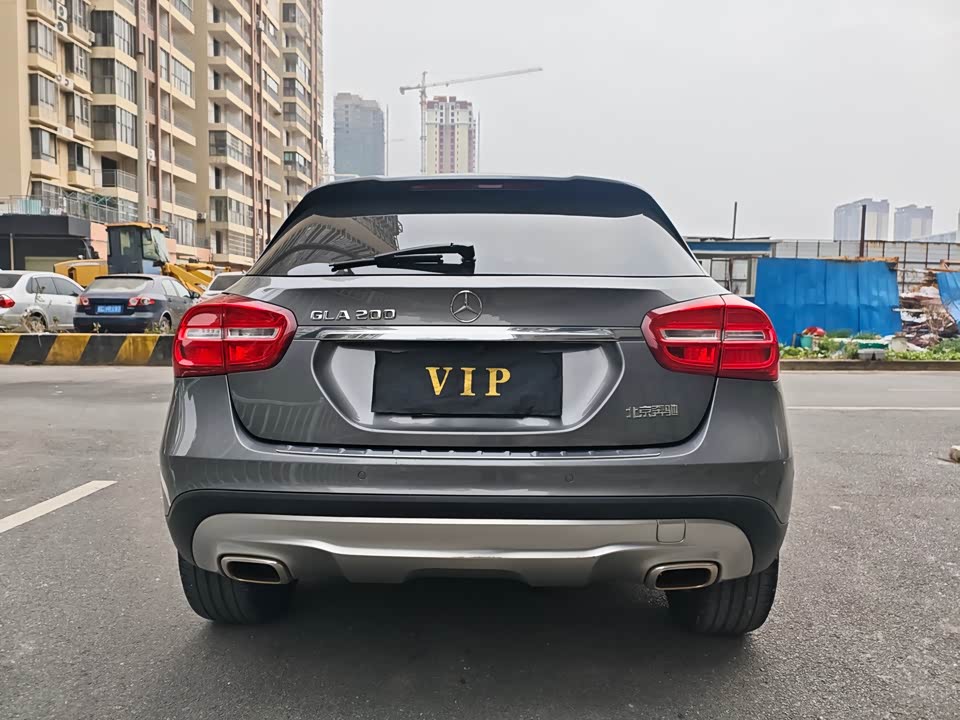 Mercedes-Benz GLA