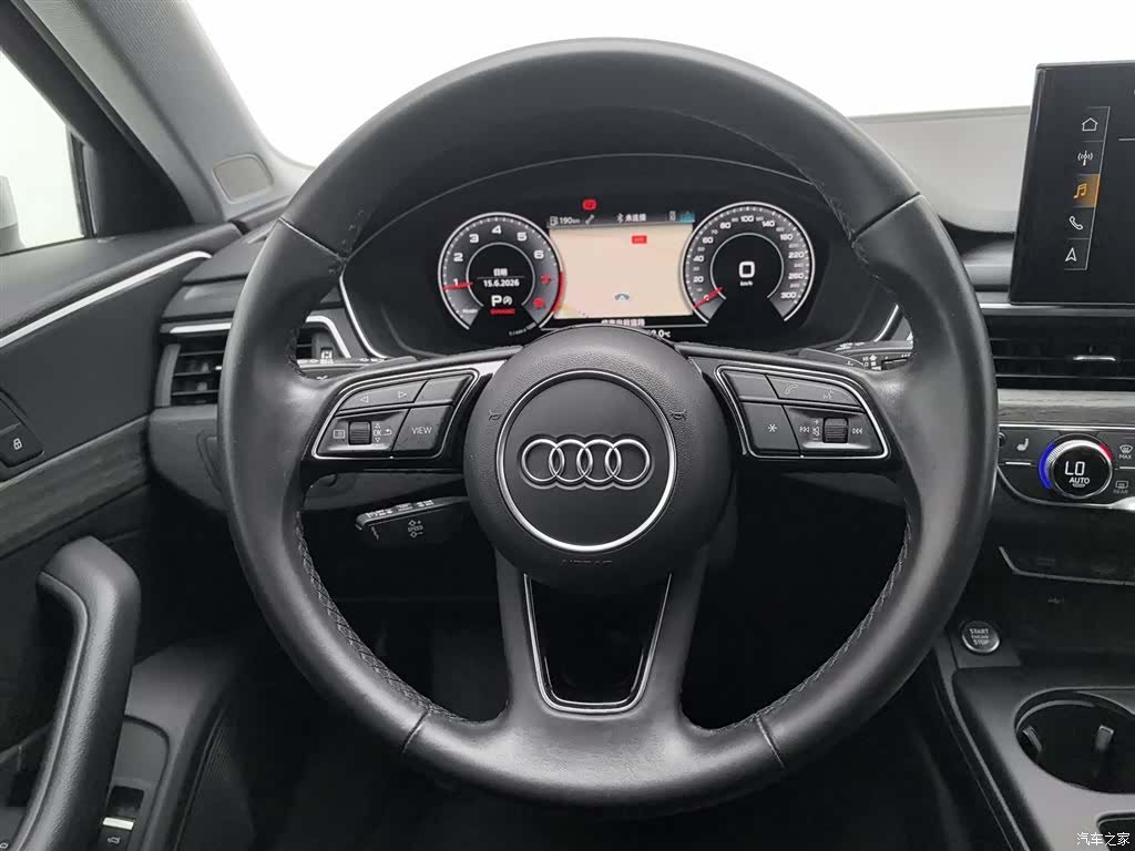 Audi A4, 2022 11