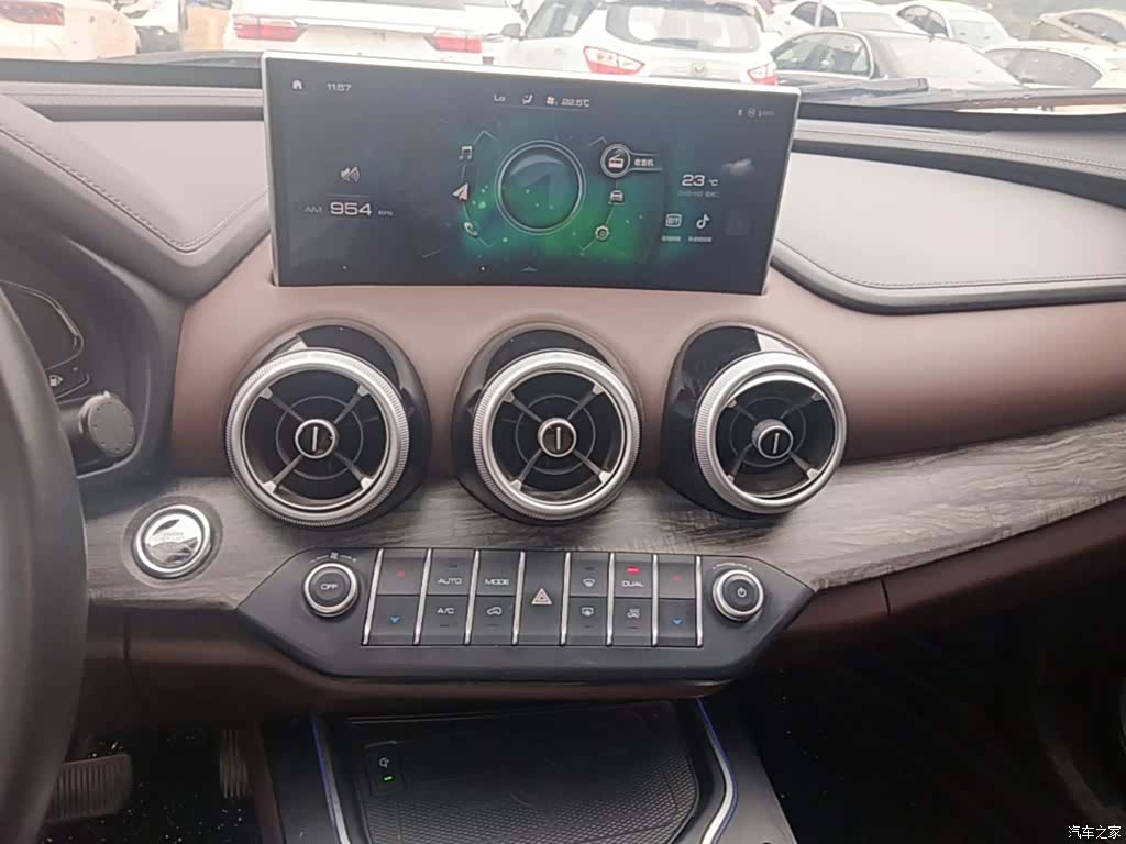 WEY VV7, 2019 13