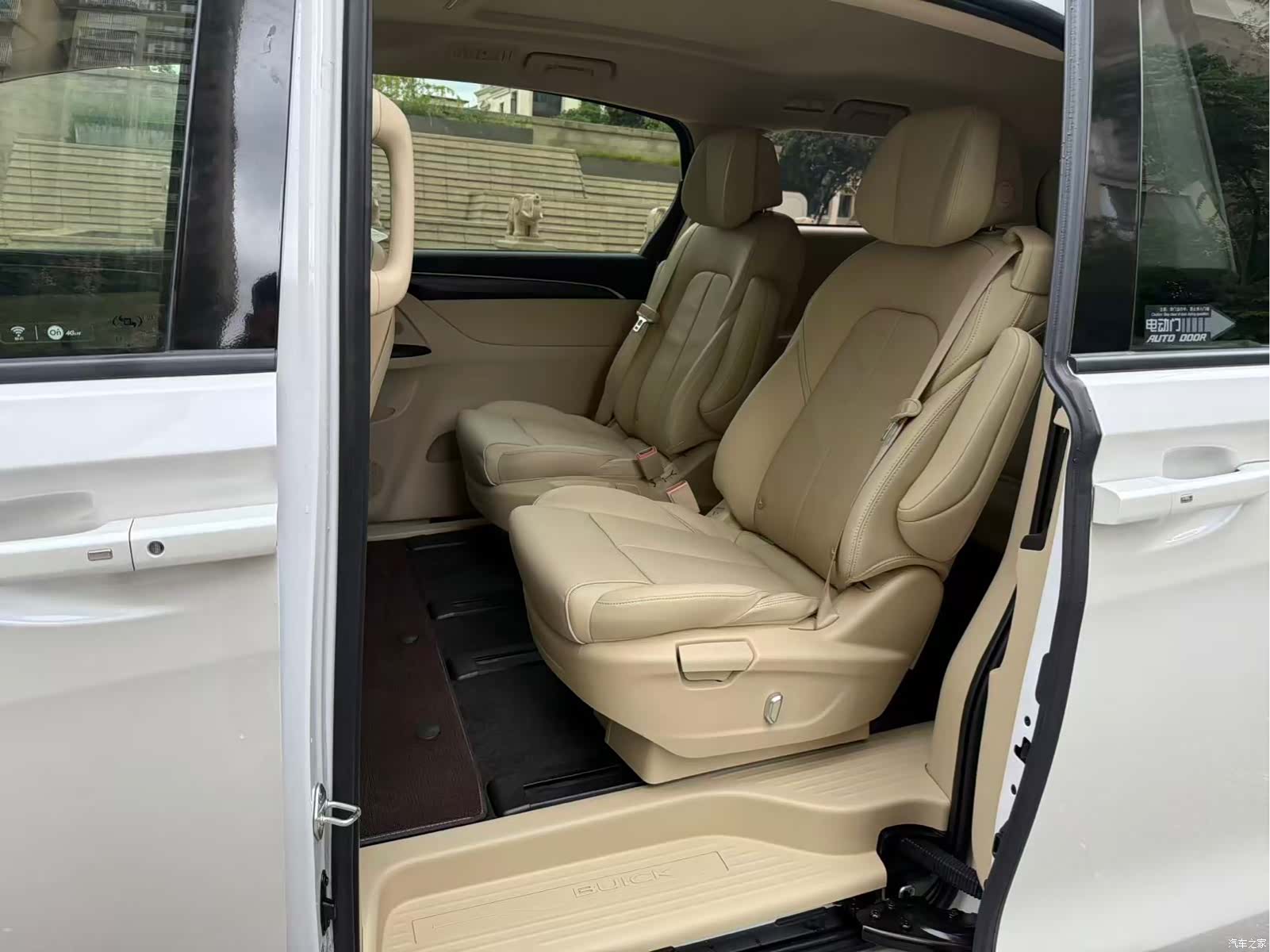 Buick GL8, 2022 7