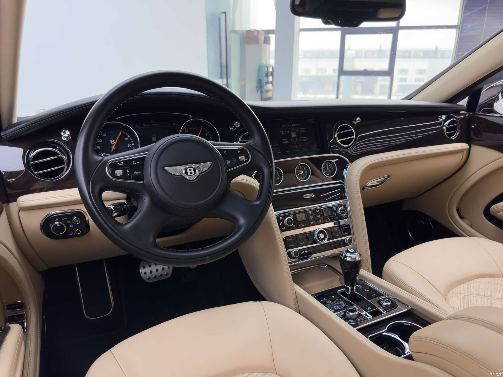 Bentley Mulsanne, 2014 16