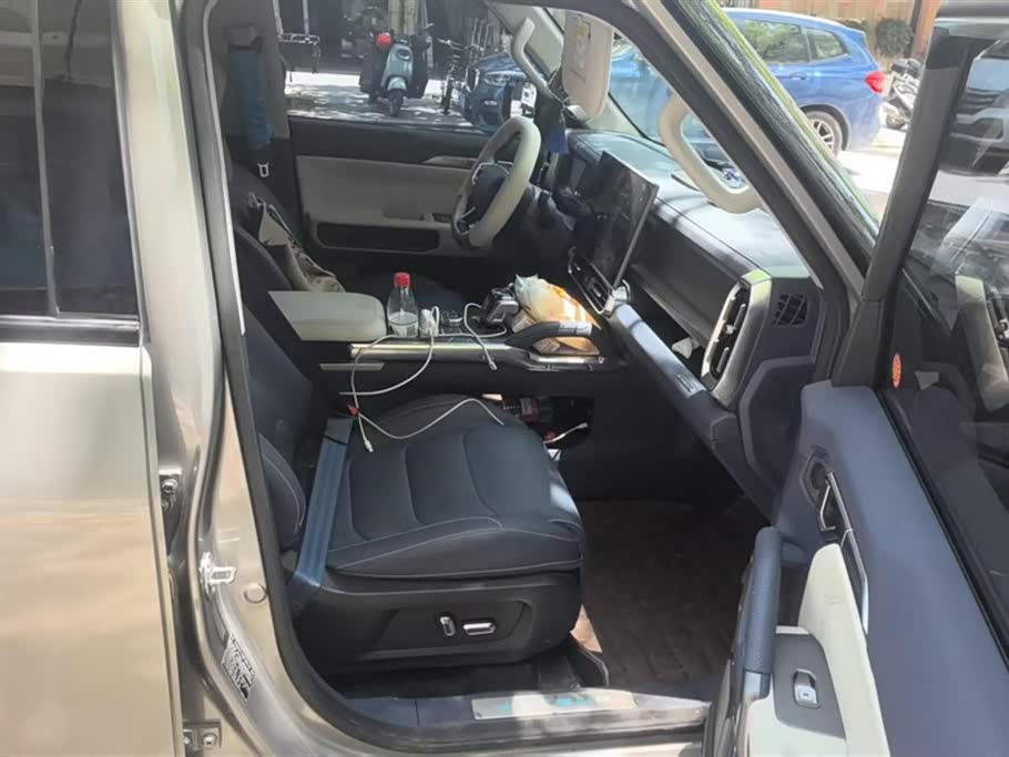 Jetour Jet Traveler C-DM